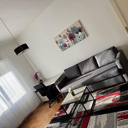 Studio Apartman Thalia Загреб Екстериор снимка